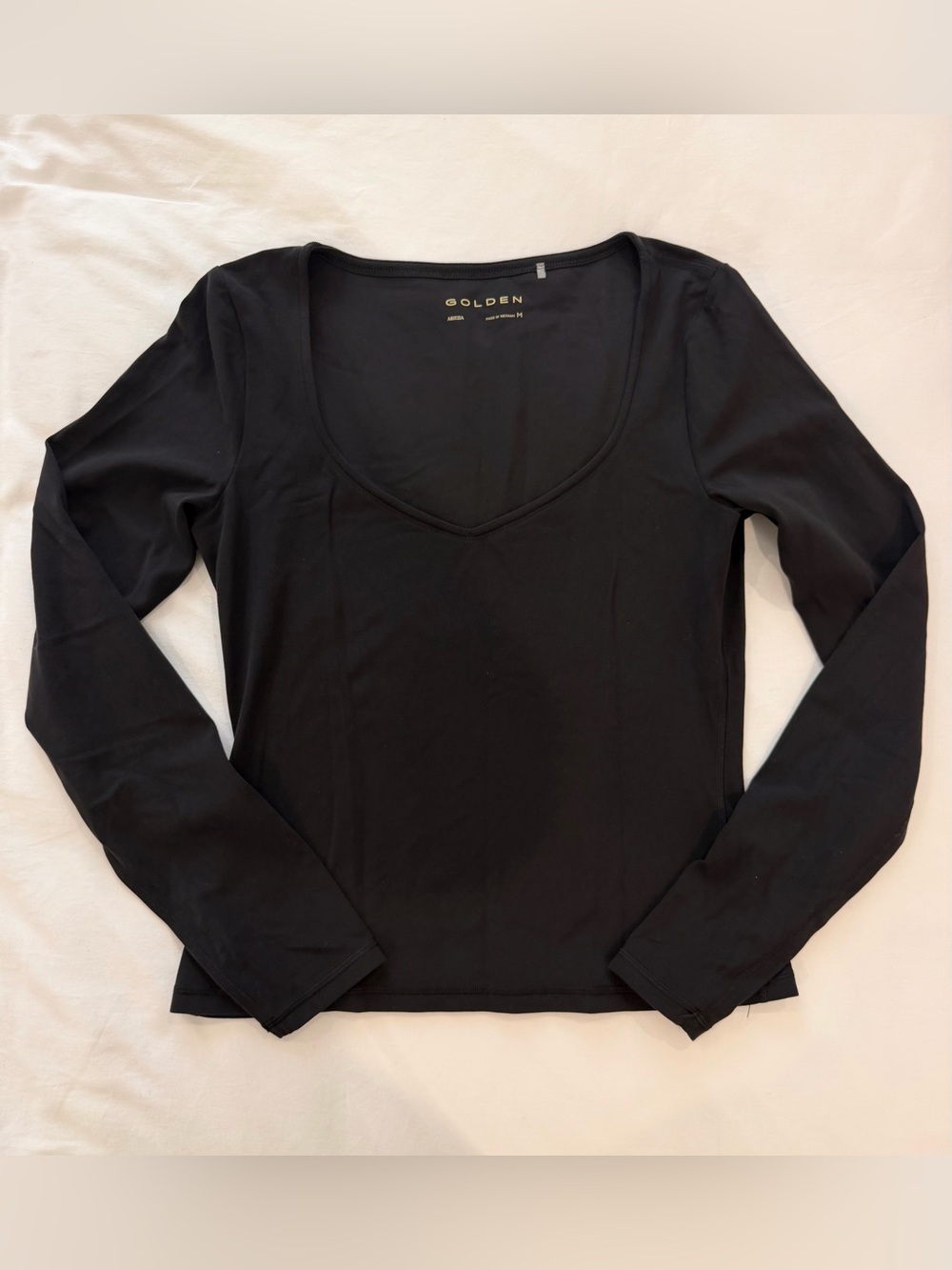 Aritzia Golden Butter longsleeve top (grandeur/size M)